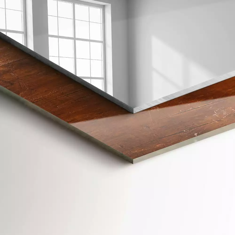 Négyszögletes díszes tükör Régi fából készült asztal