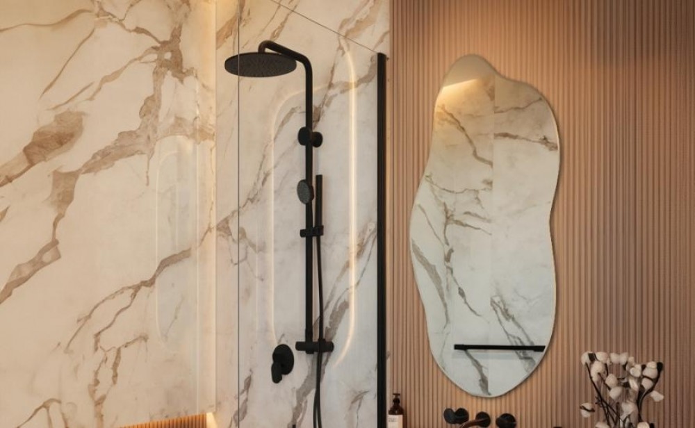 kis fürdőszoba zuhanyzóval